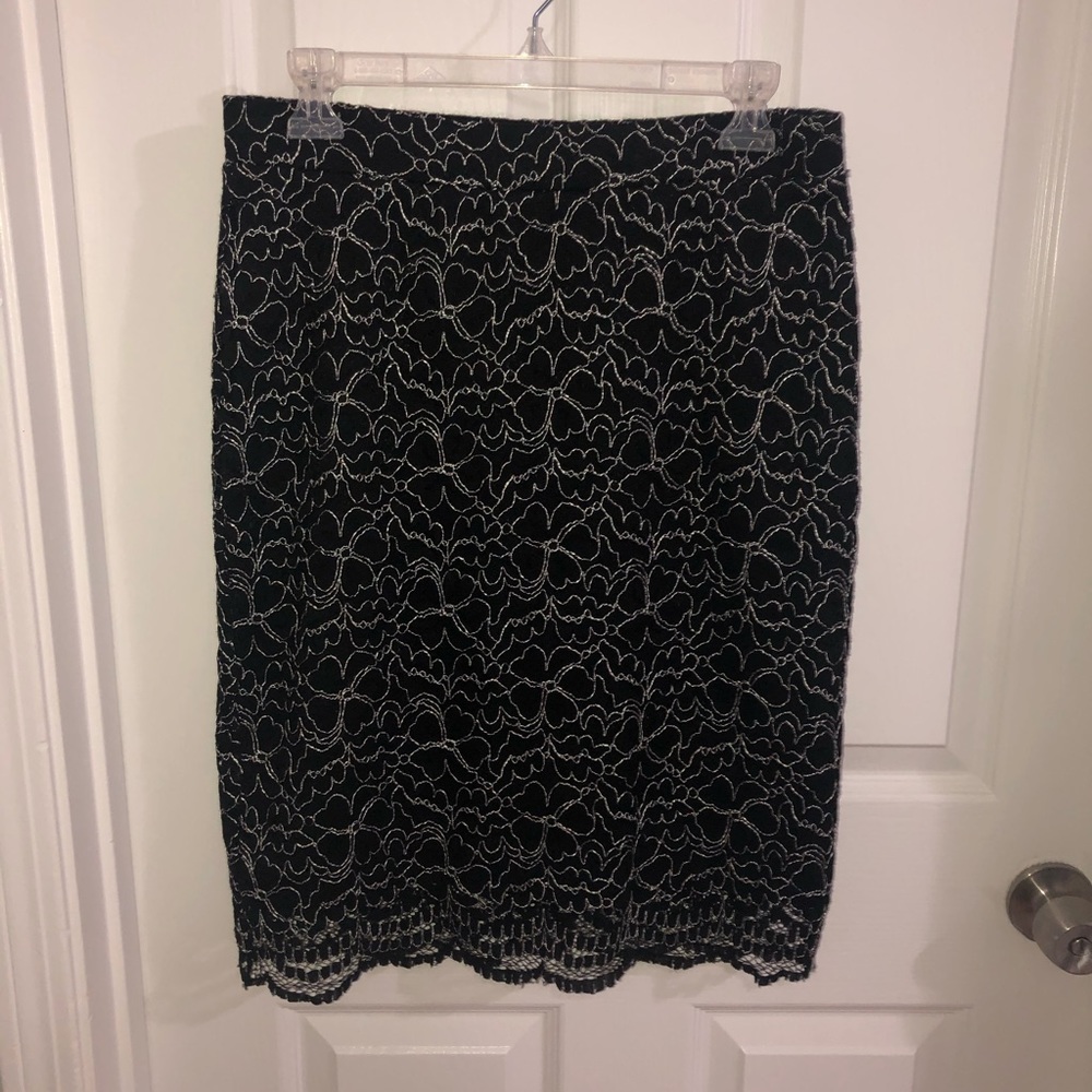 ELLE Women Size 2 Skirt Black White Straight 32” W